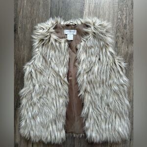 GIRLS FAUX FUR VEST SIZE LARGE